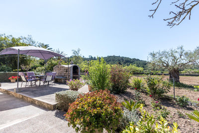 Terrasse der Villa Solanda bei Pollença, Mallorca
