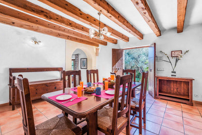 Essbereich der Villa Son Amat bei Cala Sant Vicenç, Mallorca
