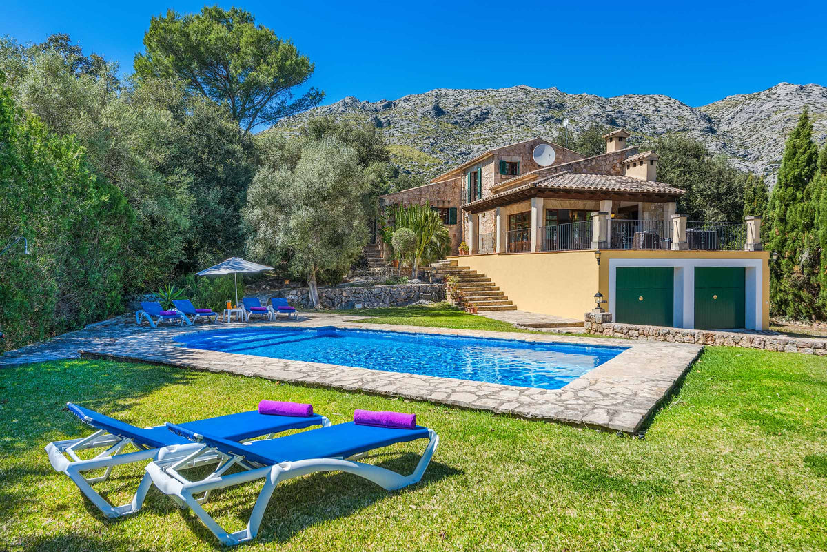 Pool der Villa Son Amat bei Cala Sant Vicenç, Mallorca