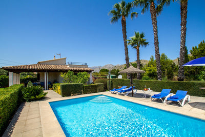 Pool von Villar Pantinar bei Port de Pollença, Mallorca